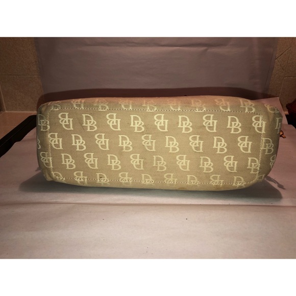 Dooney & Bourke Handbag - Picture 4 of 15